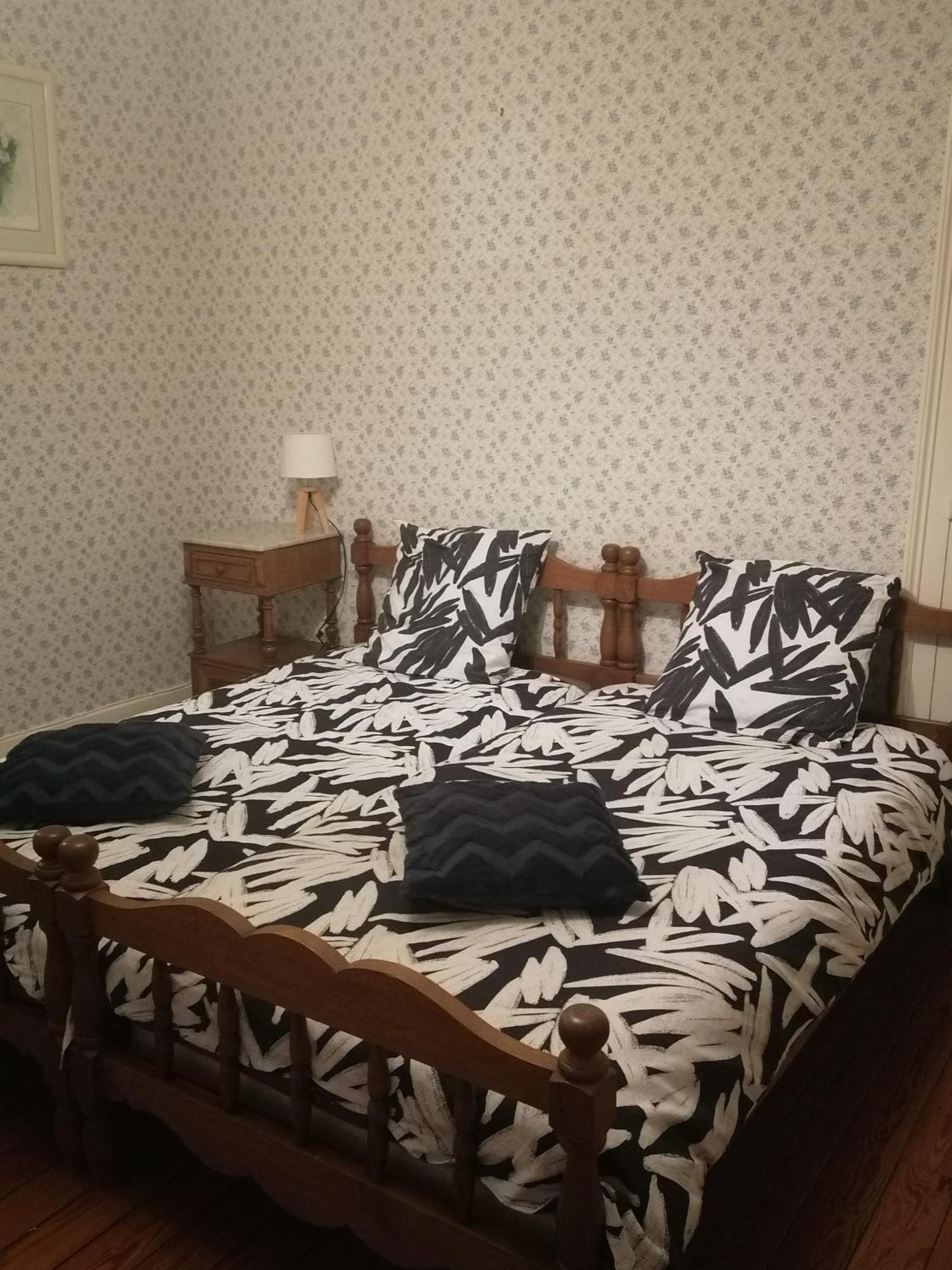 Bed and Breakfast Chez Many, Par Fred Et Henri Monthermé Exterior foto
